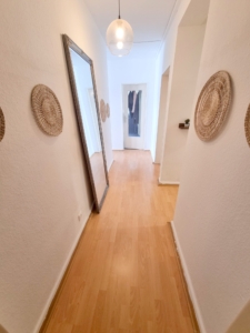VERMIETET! Renovierte , große + helle 2-Zimmer Wohnung mit offener Küche – mitten in der Offenbacher Fußgängerzone