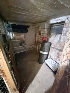 VERMIETET! Komplett renoviert in 2022! Gemütliche 1 Zimmerwohnung mit sep. Küche – Top Lage Bornheim – Nähe Berger Str.