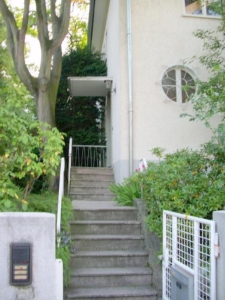 VERMIETET! Top Lage Bornheim Nähe Parlamentsplatz – Große 1,5 Zimmerwohnung mit großer Terrasse + Wohnküche-