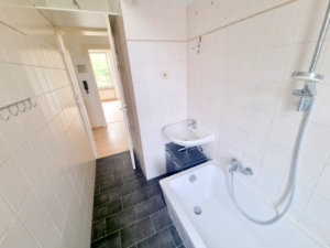 VERMIETET! Altbaucharme Gemütliche + helle 3 Zimmerwohnung – ruhig und zentral in Bornheim – Nähe Berger Str.