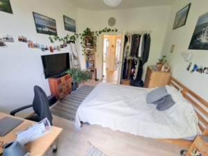 VERMIETET! Altbaucharme Gemütliche + helle 3 Zimmerwohnung – ruhig und zentral in Bornheim – Nähe Berger Str.