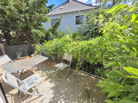 VERMIETET! Top Lage Bornheim Nähe Parlamentsplatz – Große 1,5 Zimmerwohnung mit großer Terrasse + Wohnküche-