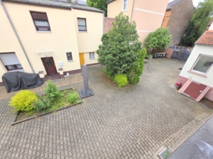 VERMIETET! Frisch RENOVIERT! Gemütliche 2-Zimmerwohnung mit Wohnküche inkl. EBK – ruhig in FFM-Eckenheim