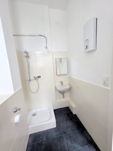 VERMIETET! WOW! Altbaucharme in Top Nordend-Lage – Erstbezug nach Sanierung – 1 Zimmer Studio + separater Küche