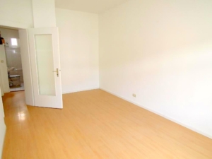 VERMIETET! Sonnige, gemütliche 2 Zimmerwohnung mit EBK – sanierter Altbau – Top Lage Bornheim Nähe Berger Str.