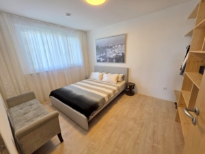 VERKAUFT! Panoramablick + bezugsfertig renoviert! 3 Zimmer mit großem Balkon ganz oben im 16. OG – in Frankfurt-Sachsenhausen