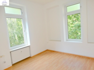 VERMIETET! Altbaucharme im Hinterhaus!  Gemütliches 1 Zimmer Apt. + kleine Wohnküche inkl. EBK – zentral im Ostend