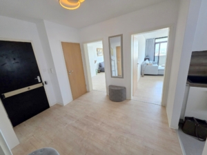 VERKAUFT! Panoramablick + bezugsfertig renoviert! 3 Zimmer mit großem Balkon ganz oben im 16. OG – in Frankfurt-Sachsenhausen