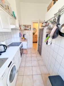 VERMIETET! Altbaucharme zentral in Bornheim! Gemütliche + sonnige 3- Zimmer Wohnung mit Tageslichtbad