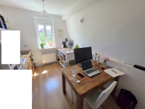 VERMIETET! Schick! Saniert! 1 Zimmer mit Balkon + Wohnküche – Top Lage Bornheim Nähe Berger Str.