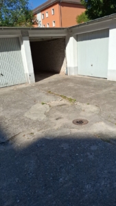 VERMIETET! Garage im Hof des Hauses Starkenburgring 75-77 in Offenbach gegenüber Sana Klinik zu vermieten