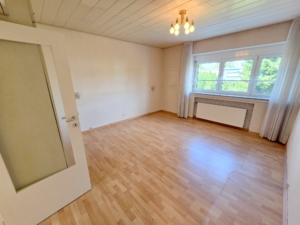VERKAUFT! Gepflegtes Reihenmittelhaus mit 3 Zimmern + Keller + Garten – Ernst May Siedlung in Frankfurt-Praunheim