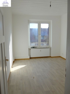 VERMIETET! Neu renoviert! Tolle 3 Zimmer Altbauwohnung mit Balkon – zentrale Lage Nähe TÜV Hanau