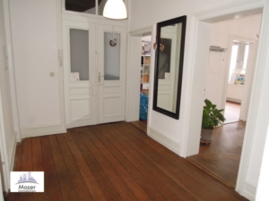 VERMIETET! Großzügige 4 Zimmer Altbauwohnung mit kl. Balkon und Wohnküche – im Szeneviertel am Bahnhof