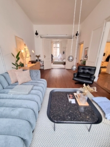 VERMIETET! Großzügige 4 Zimmer Altbauwohnung mit kl. Balkon und Wohnküche – im Szeneviertel am Bahnhof