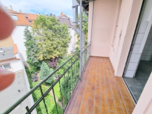 VERMIETET! Mitten in Bornheim! Sonnige 4 Zimmerwohnung mit Balkon -direkt auf der Berger Straße