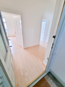 VERMIETET! Mitten in Bornheim! Sonnige 4 Zimmerwohnung mit Balkon -direkt auf der Berger Straße