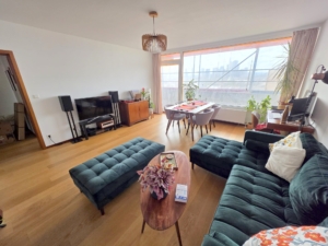 VERMIETET! Bester Skylineblick inkl. +Pool+Sauna im Haus! Schicke 3 Zimmer Wohnung mit Balkon – Top Lage Sachsenhausen