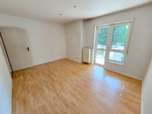 VERKAUFT! Das eigene zu Hause oder auch als Kapitalanlage! Sonnige + gemütliche 2-3 Zimmer mit Südbalkon in Offenbach