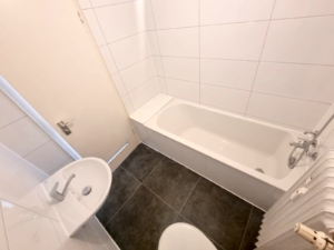 VERMIETET! Nagelneu renoviert! Großzügige 1,5-Zimmer Wohnung – mitten in der Offenbacher Fußgängerzone