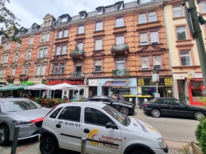 VERMIETET! Mitten in Bornheim! Sonnige 4 Zimmerwohnung mit Balkon -direkt auf der Berger Straße