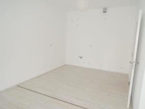 VERMIETET! Ideal für Familie oder auch WG! Top neu saniert in 2015! 4 Zimmer + 2 Bäder – zentral in Langen