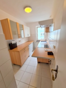 VERMIETET! Top Nordendlage! Auch WG- geeignet! Sonnige 3 Zimmer mit großem Südbalkon inkl. EBK + KFZ-Stellplatz möglich