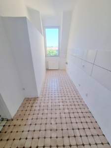 VERMIETET! Sonnige 3 Zimmer Altbauwohnung mit neuem Bad (2023) – ruhig + zentral in Heddernheim
