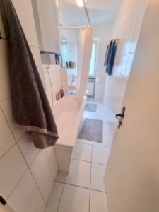 VERMIETET! Top Nordendlage! Auch WG- geeignet! Sonnige 3 Zimmer mit großem Südbalkon inkl. EBK + KFZ-Stellplatz möglich