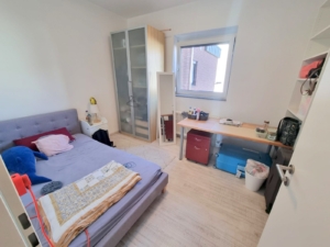 VERMIETET! Sonnig +Schick: 4- Zimmer Wohnung mit Balkon + 2 Bäder – nahe Fußgängerzone