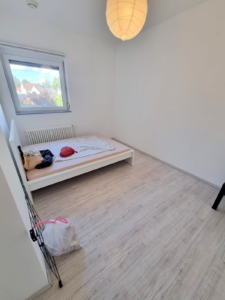 VERMIETET! Sonnig +Schick: 4- Zimmer Wohnung mit Balkon + 2 Bäder – nahe Fußgängerzone