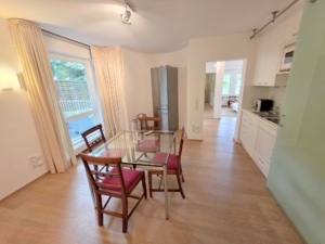 VERMIETET! Koffer auspacken und zu Hause sein! Groß + Stylisch – ein tolles Studio! 1 Zimmer + sep. Wohnküche + Terrasse – Top Lage Sachsenhausen