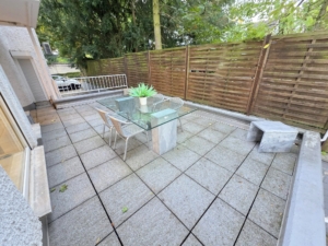 VERMIETET! Koffer auspacken und zu Hause sein! Groß + Stylisch – ein tolles Studio! 1 Zimmer + sep. Wohnküche + Terrasse – Top Lage Sachsenhausen