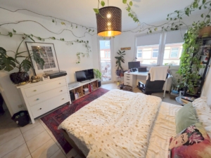 VERMIETET! Großzügige 1-Zimmerwohnung mit extra Wohnküche und Balkon – Top Lage Sachsenhausen