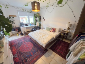 VERMIETET! Großzügige 1-Zimmerwohnung mit extra Wohnküche und Balkon – Top Lage Sachsenhausen