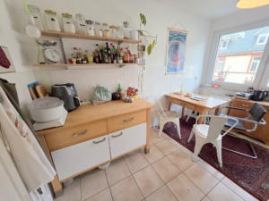 VERMIETET! Großzügige 1-Zimmerwohnung mit extra Wohnküche und Balkon – Top Lage Sachsenhausen