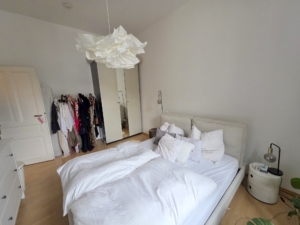 VERMIETET! Topst Lage von Sachsenhausen! Altbaucharme! Gemütliche 2 Zimmerwohnung inkl. Wannenbad