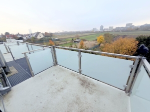 VERMIETET! Ihr neues Zuhause: Schicke+moderne Doppelhaushälfte 5 Zimmer + 3 Bäder + 2 Balkone + 2 x Terrasse + Garten in Frankfurt-Oberrad