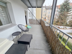 VERMIETET! Gemütliche 3 Zimmerwohnung mit großem Balkon und Wohnküche – direkt gegenüber dem Klinikum OF