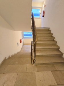 Vermietet! Neu renoviert! 4 Zimmer (für max. 3 Erwachsene) mit offenem Küchenbereich – in zentralster Lage – Fußgängerzone Offenbach