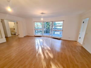 VERMIETET! Top Westend Lage! Großzügige moderne 3- Zimmerwohnung mit 2 Balkonen + Einbauküche + KFZ TG Platz