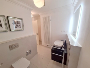VERMIETET! Top Westend Lage! Großzügige moderne 3- Zimmerwohnung mit 2 Balkonen + Einbauküche + KFZ TG Platz