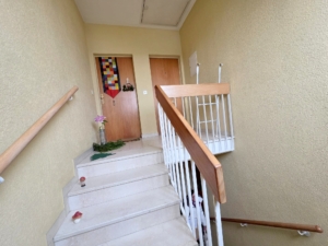 VERMIETET! Penthouse Style mit Panorama + Skylineblick! Sonnige große 2 Zimmerwohnung mit großem Balkon – ruhig in Oberrad