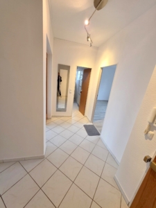 VERMIETET! Penthouse Style mit Panorama + Skylineblick! Sonnige große 2 Zimmerwohnung mit großem Balkon – ruhig in Oberrad