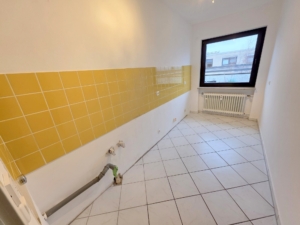 VERMIETET! Penthouse Style mit Panorama + Skylineblick! Sonnige große 2 Zimmerwohnung mit großem Balkon – ruhig in Oberrad