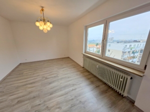 VERMIETET! Penthouse Style mit Panorama + Skylineblick! Sonnige große 2 Zimmerwohnung mit großem Balkon – ruhig in Oberrad
