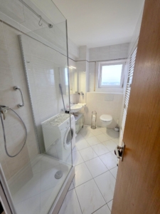 VERMIETET! Penthouse Style mit Panorama + Skylineblick! Sonnige große 2 Zimmerwohnung mit großem Balkon – ruhig in Oberrad