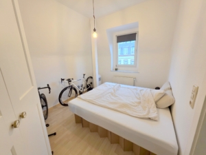 Vermietet! Richtig gemütliche kleine 2 Zimmerwohnung mit Wannenbad – mitten in Bornheim – auf der Berger Str.