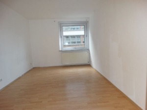 VERMIETET! Großzügige 2 Zimmerwohnung mit Wintergarten – im Gutleutviertel