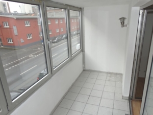 VERMIETET! Großzügige 2 Zimmerwohnung mit Wintergarten – im Gutleutviertel